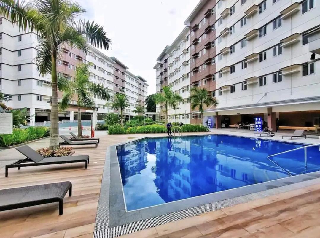Staycation Ni Inday Trece Martires Esterno foto