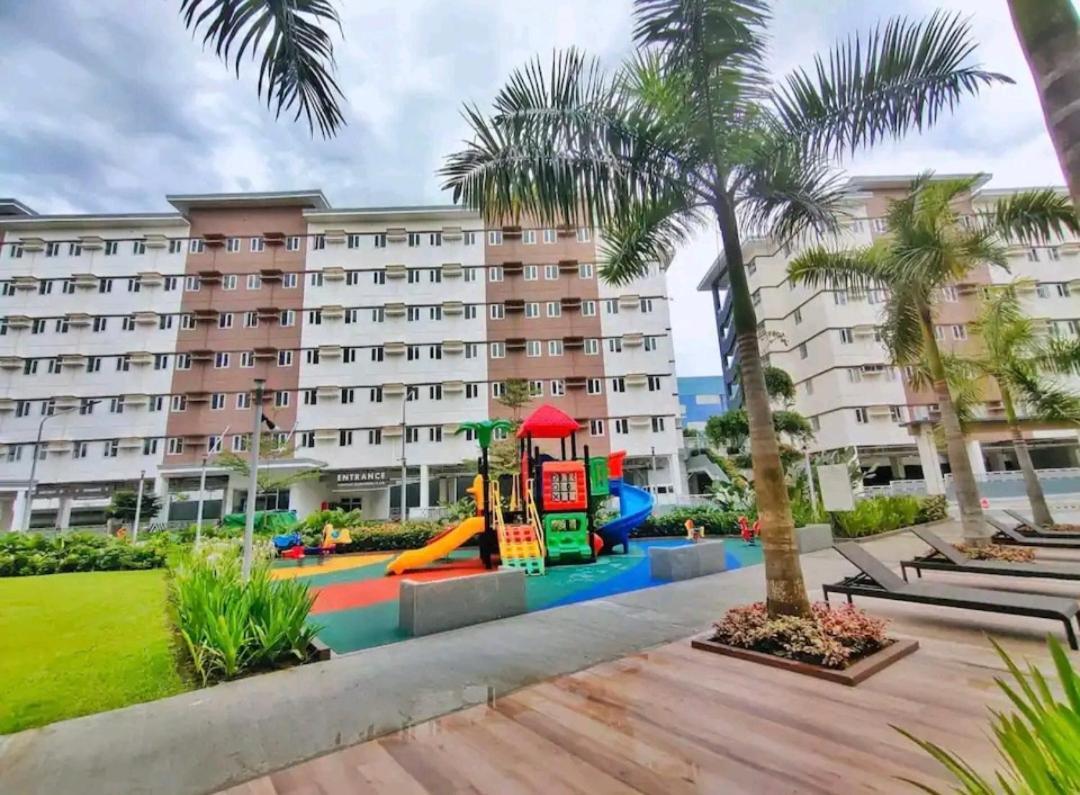 Staycation Ni Inday Trece Martires Esterno foto