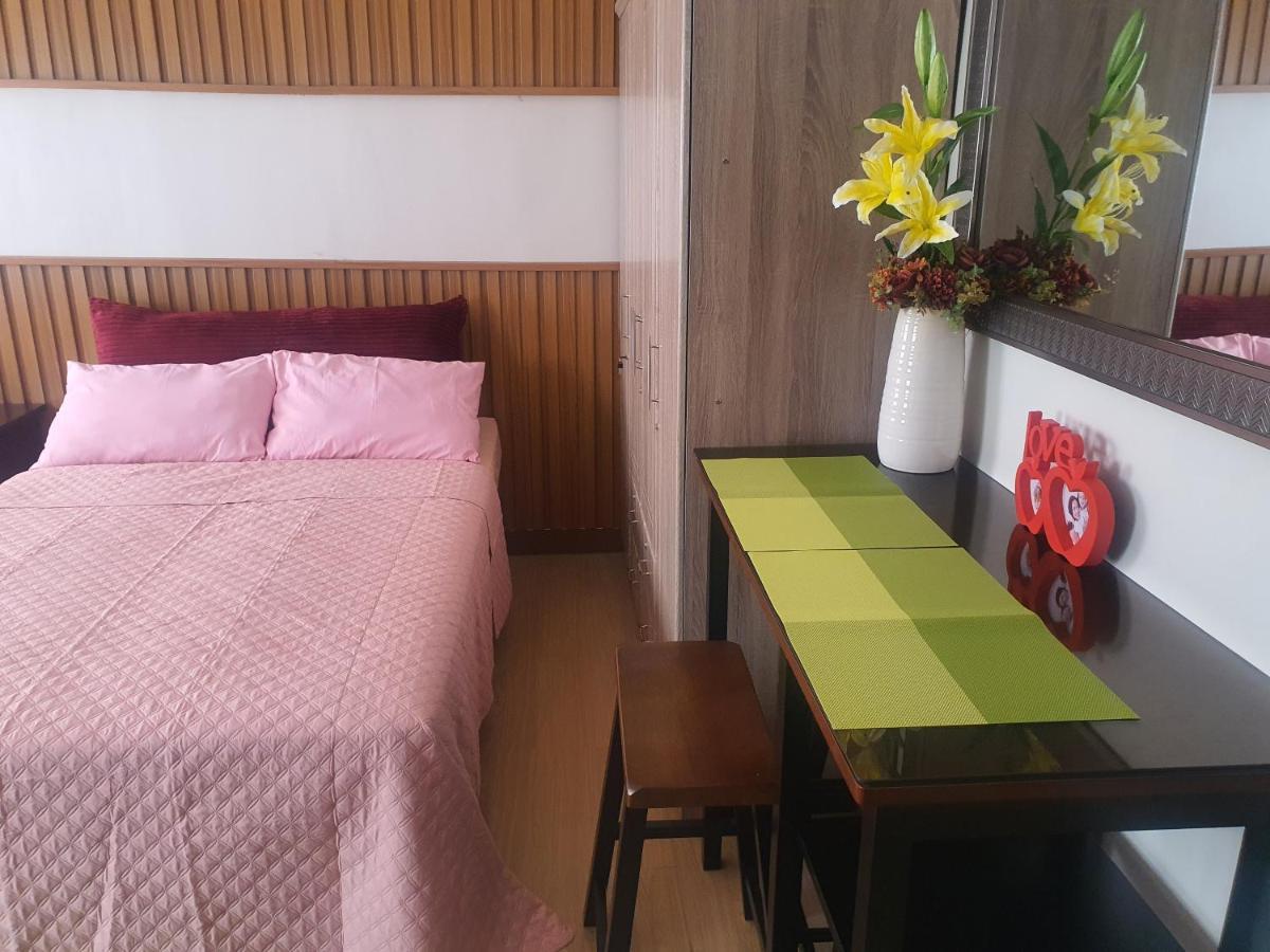 Staycation Ni Inday Trece Martires Esterno foto